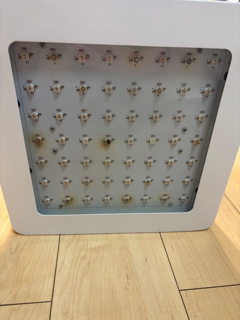 REAL LEDグロウライト 56個搭載