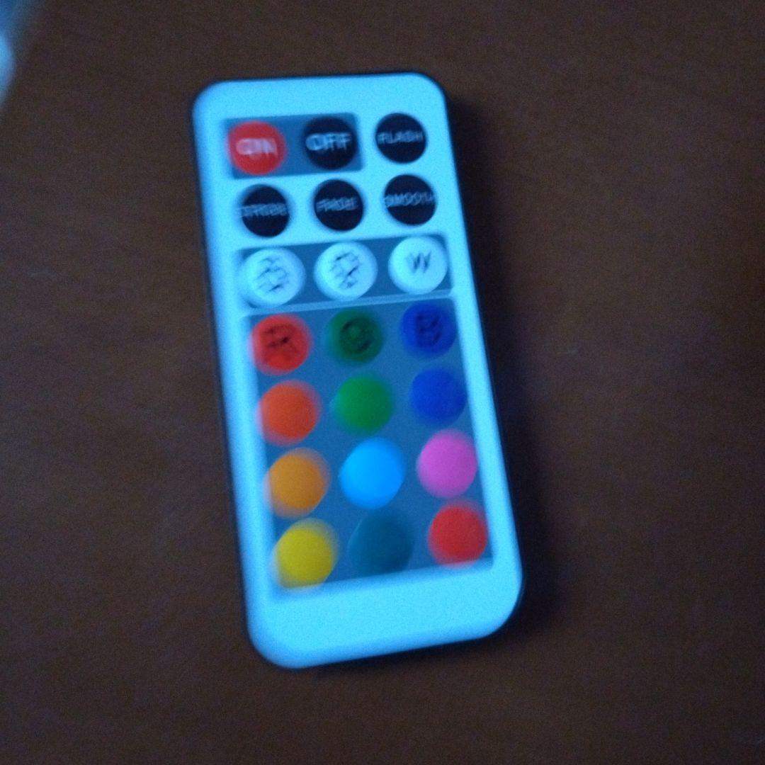 シャンデリア　豪華タイプ　ガラスボールプラス