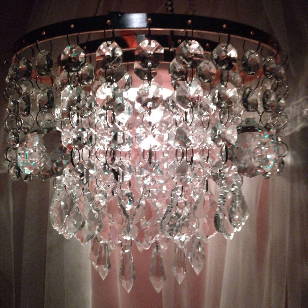 シャンデリア　豪華タイプ　ガラスボールプラス