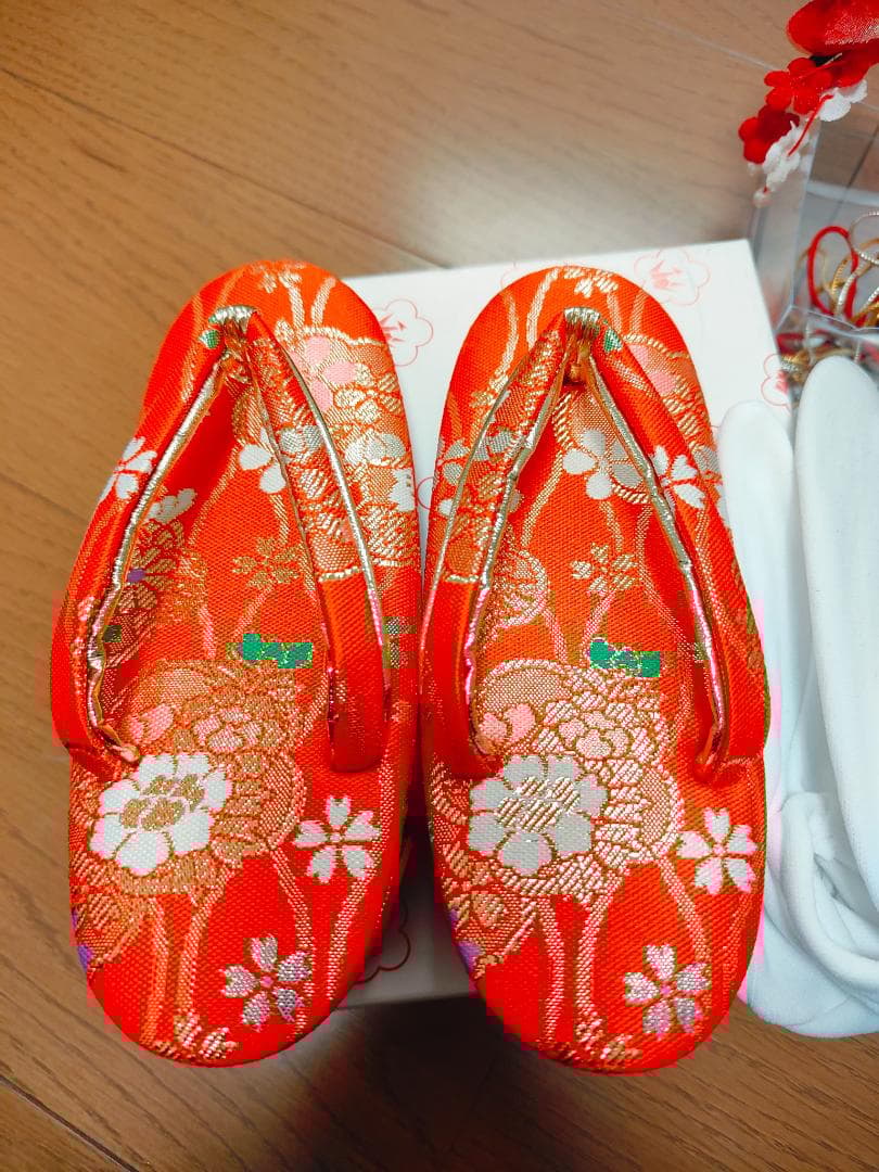 七五三 三歳 女の子 被布セット 正絹 着物フルセット 髪飾り・草履・巾着付き✨