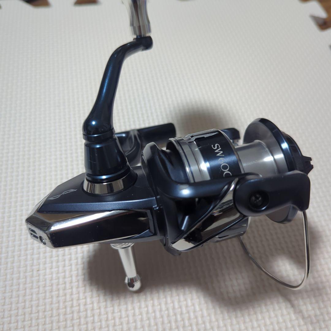 シマノ スピンキャストリール 黒