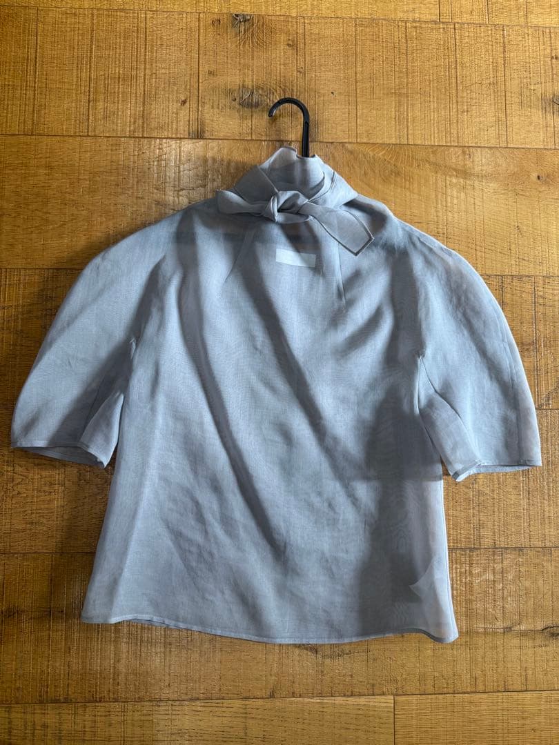 トップス AMOMENTO KNOTTED COLLAR TOP GRAY