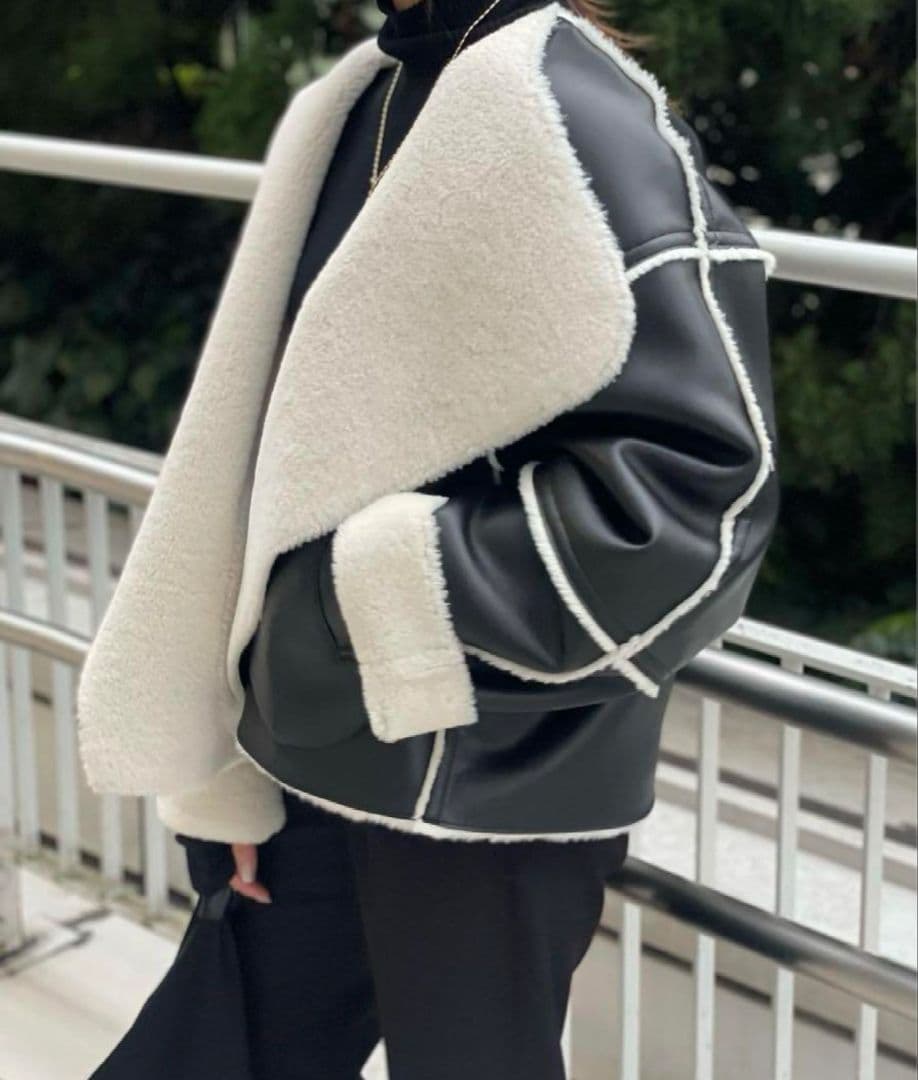 24AW リバーシブルムートンブルゾン