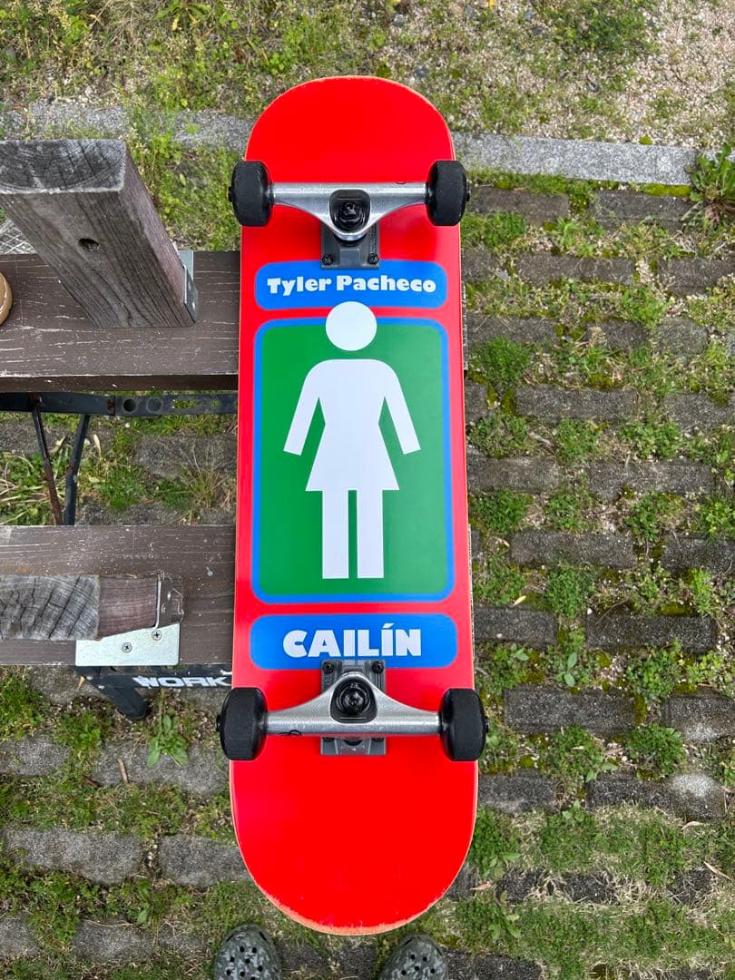 スケートボード　Girl コンプリート 8.0