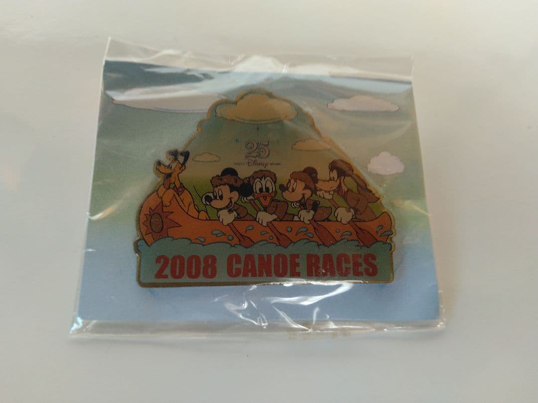 新品　ピンバッチ　ディズニー25周年　レトロ