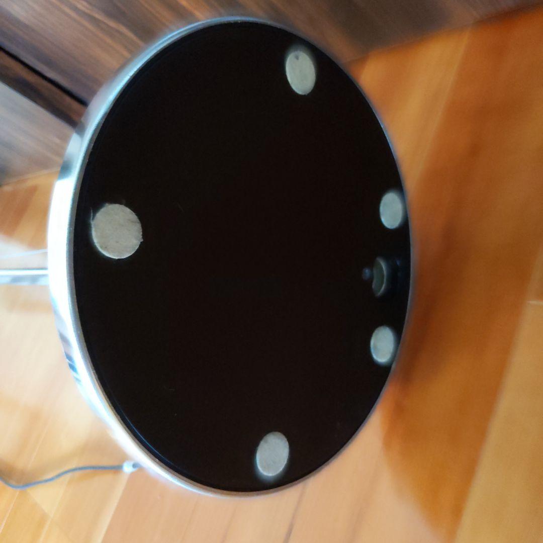 アルテミデトロメオフロアスタンド