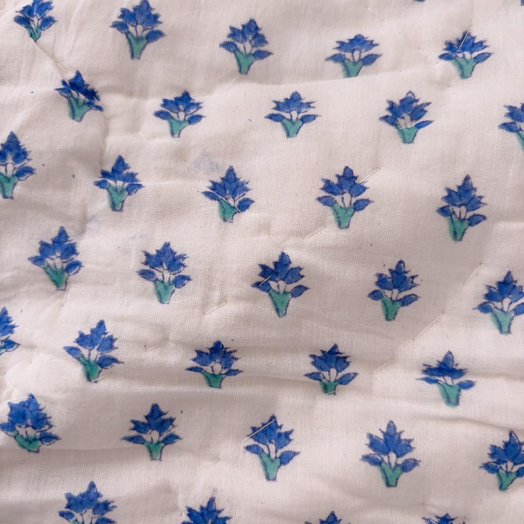 キルト　ブロックプリントキルト　インドの布団　ソファーカバー　ベッドカバー