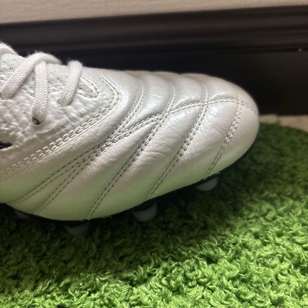 【極美品】限定価格！モレリアネオ 4 β JAPAN 25.5cm