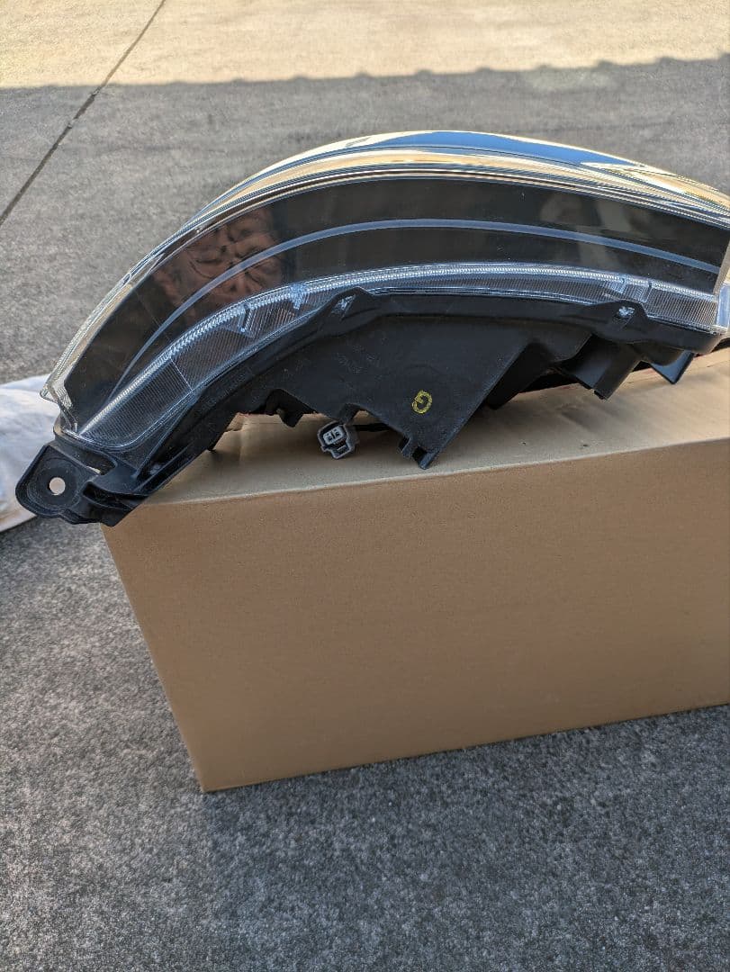 LA150Fスバルステラカスタム左カスタムヘッドライト　ムーブ