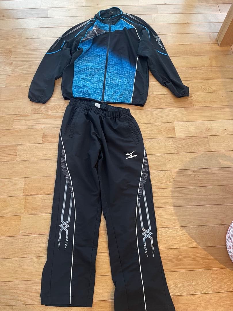 ミズノ　テニスウェア　ジャケット