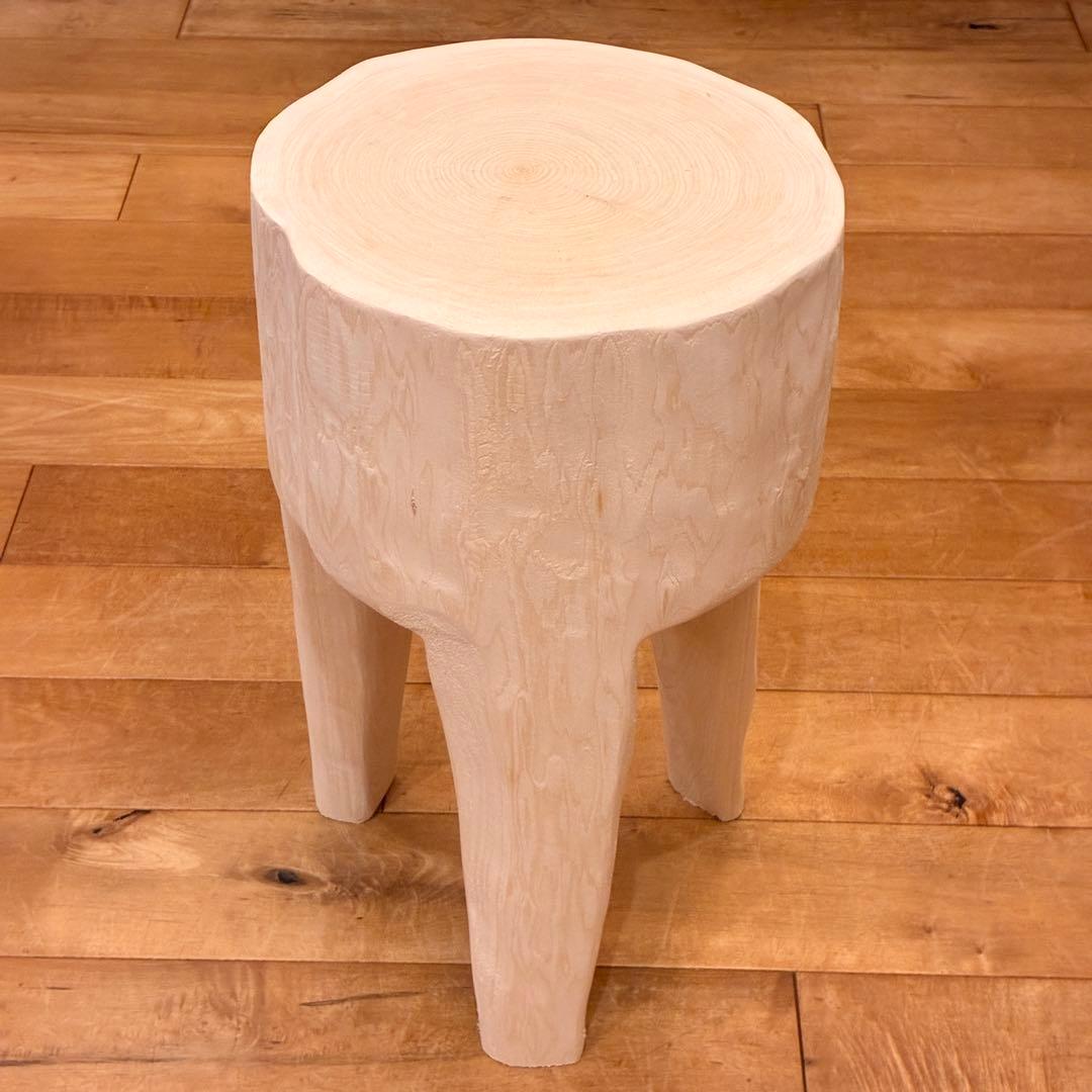 ひのき　丸太 スツール　3本脚　　No.1569
