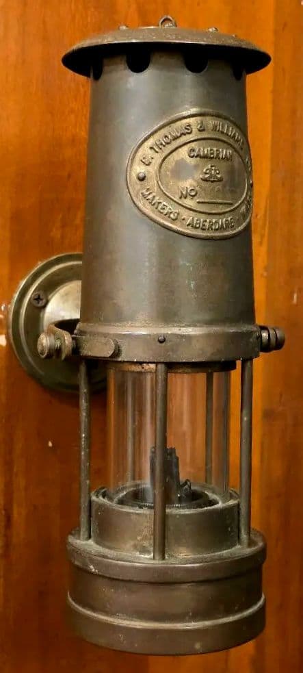 A*8様 英国製 真鍮ジンバル式マイナーズランプ 壁掛け可