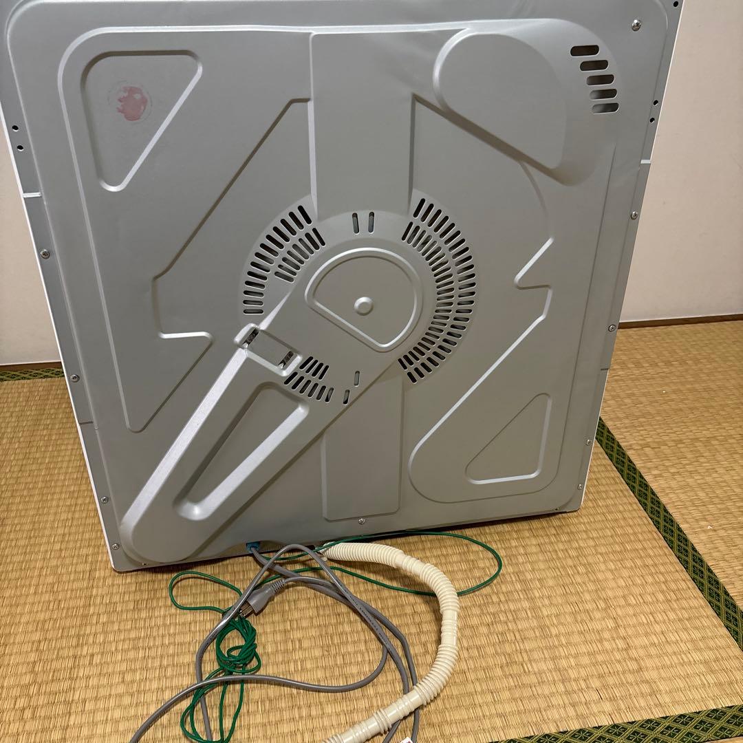 HITACHI 衣類乾燥機 6キロ2022年製　スタンド付き