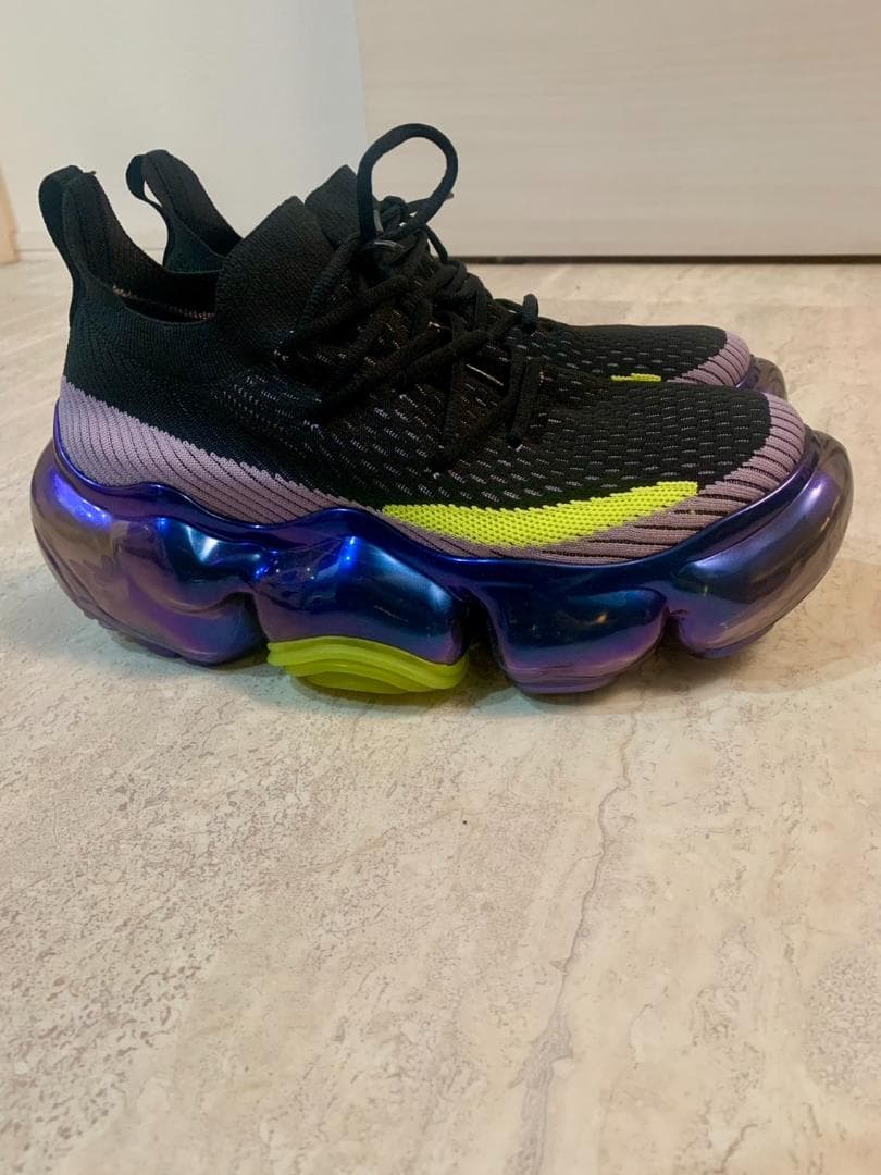 ＜美品＞grounds MOOPIE バブルソール スニーカー