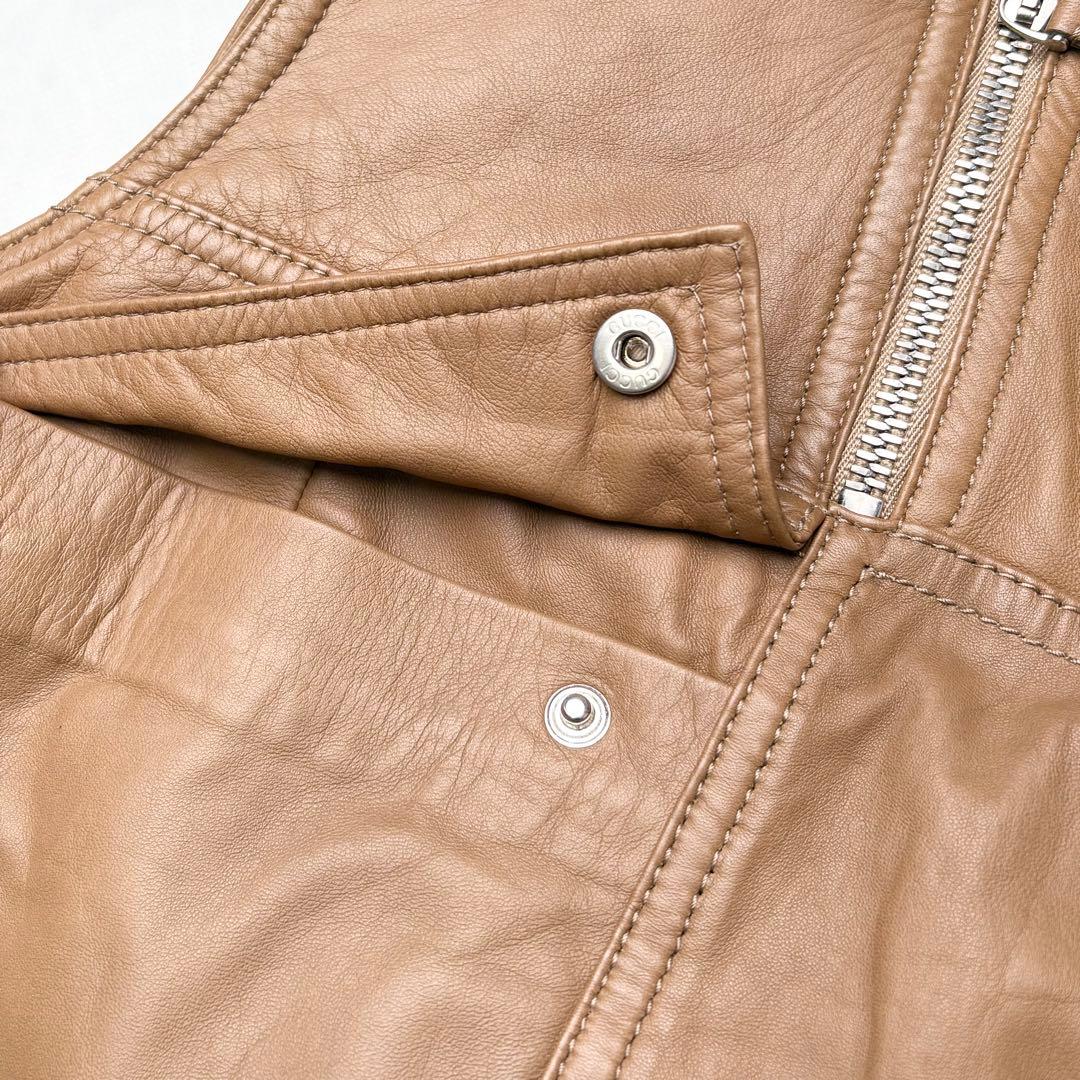 GUCCI ラムレザーベスト 本革 ベルト ロゴ刻印 大きいサイズ42