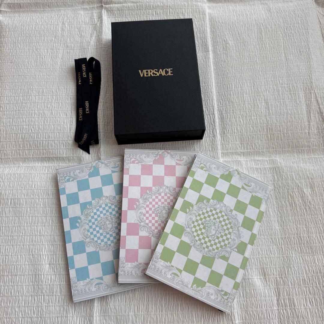 VERSACEヴェルサーチ ノベルティ　ノート