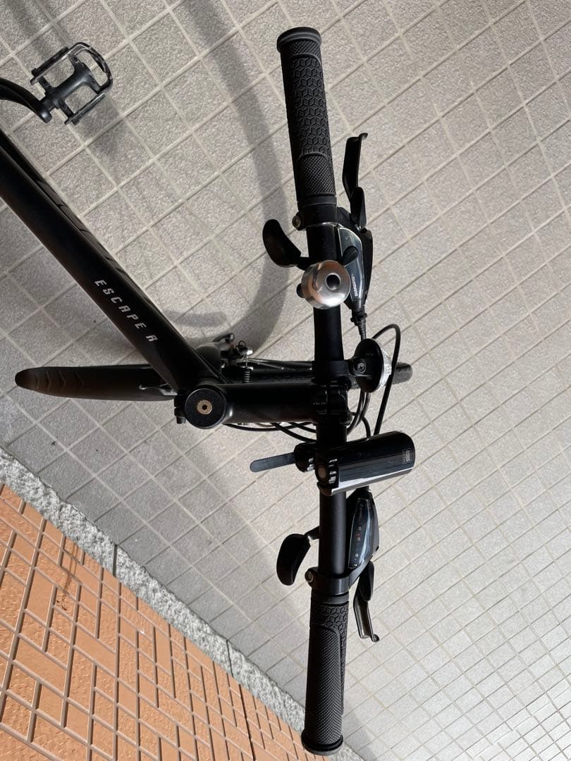 【高年式2024】ジャイアント ESCAPE R3 クロスバイク マットブラック