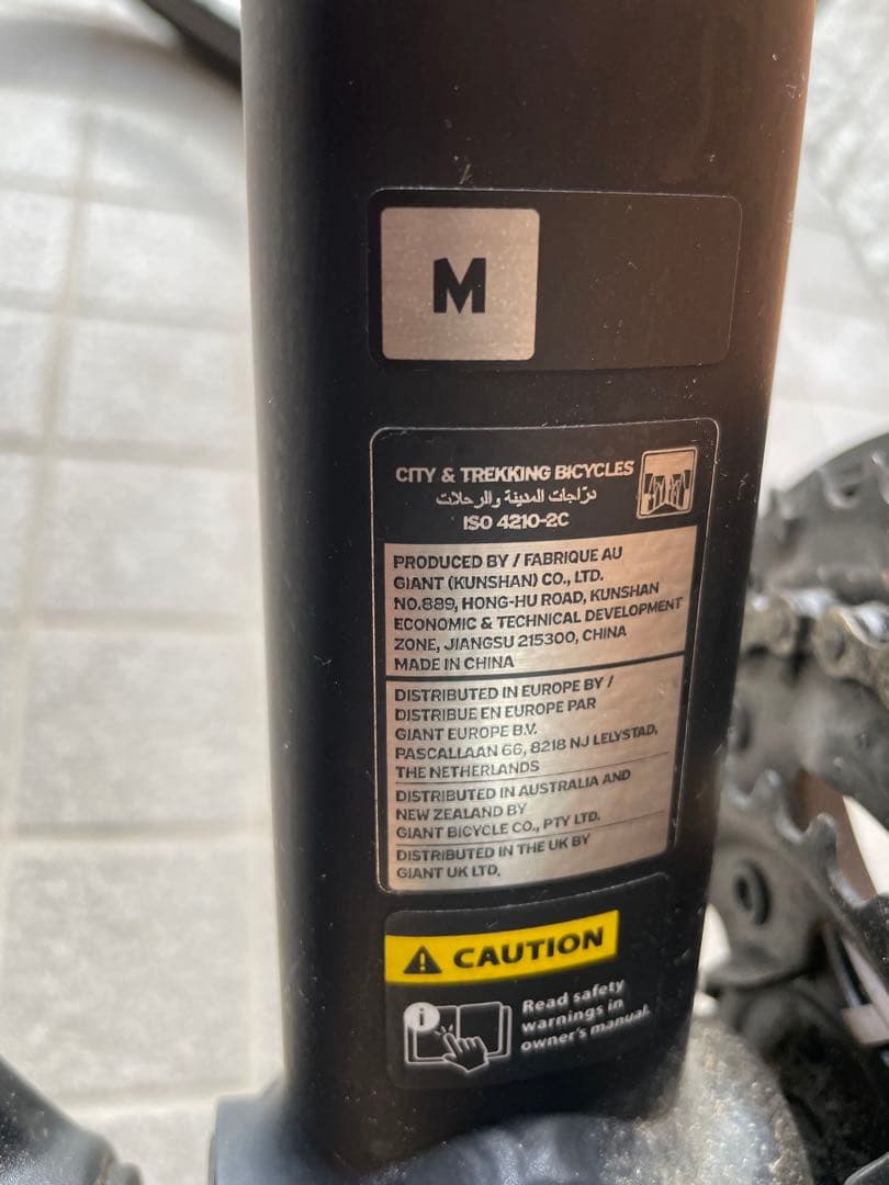 【高年式2024】ジャイアント ESCAPE R3 クロスバイク マットブラック