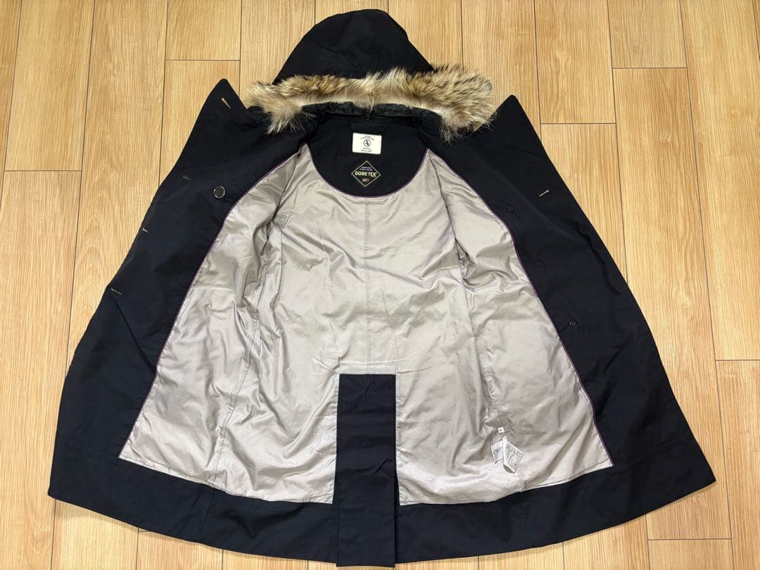 AIGLE エーグル GORETEX ファー付きトレンチコート黒 レディース　S