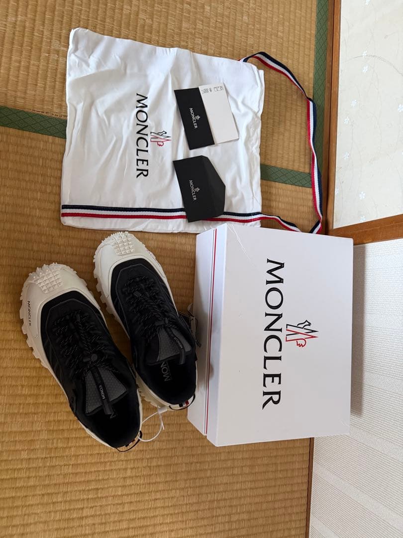 MONCLER Trailgrip GTX ブラック/ホワイト