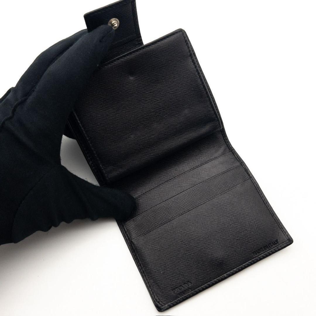 【極美品】PRADA サフィアーノレザー　がま口財布　三角ロゴ　黒　二つ折り財布