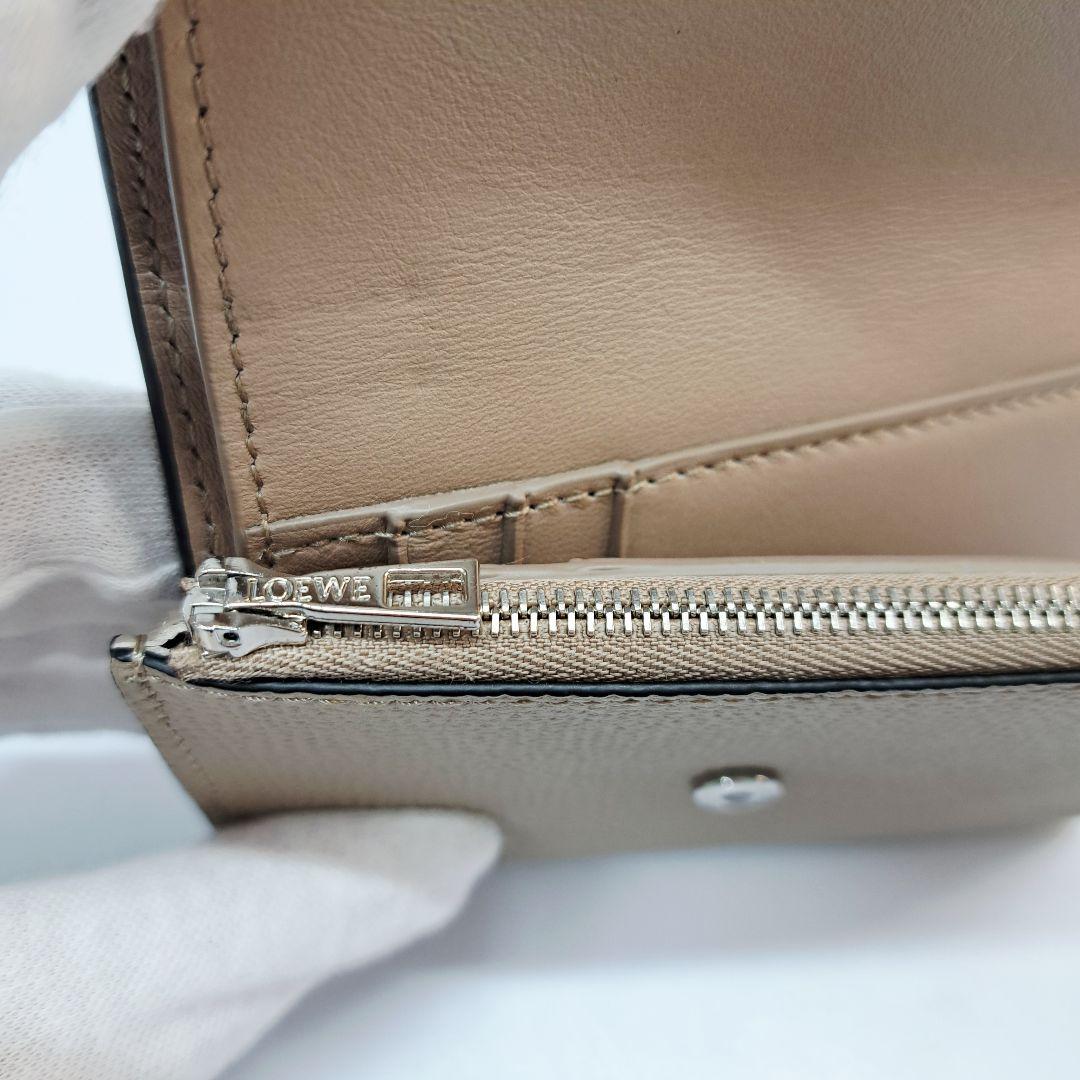 LOEWE トライフォールド 三つ折り財布 ベージュ