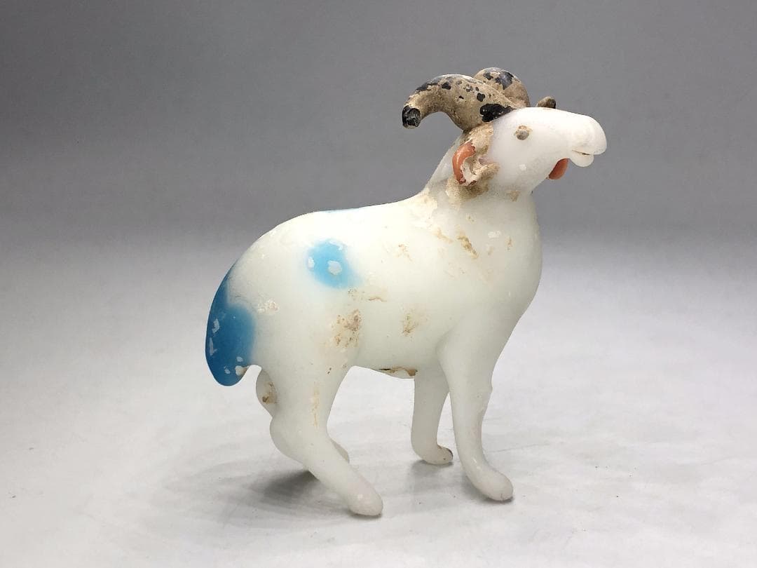 【 古代ガラス 】　ヤギ　出土品