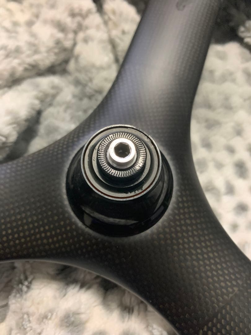 Kitt design Carbon フロント　値下げ交渉有り