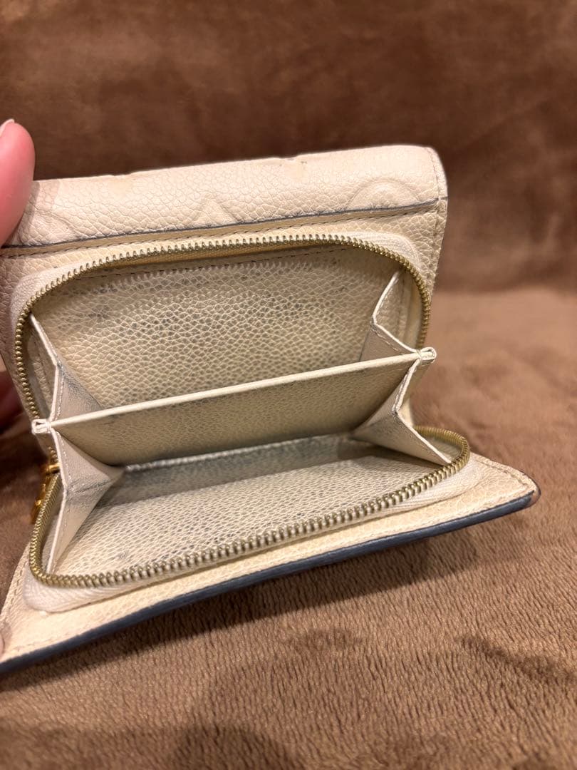 【Louis Vuitton】三つ折り財布 ホワイト