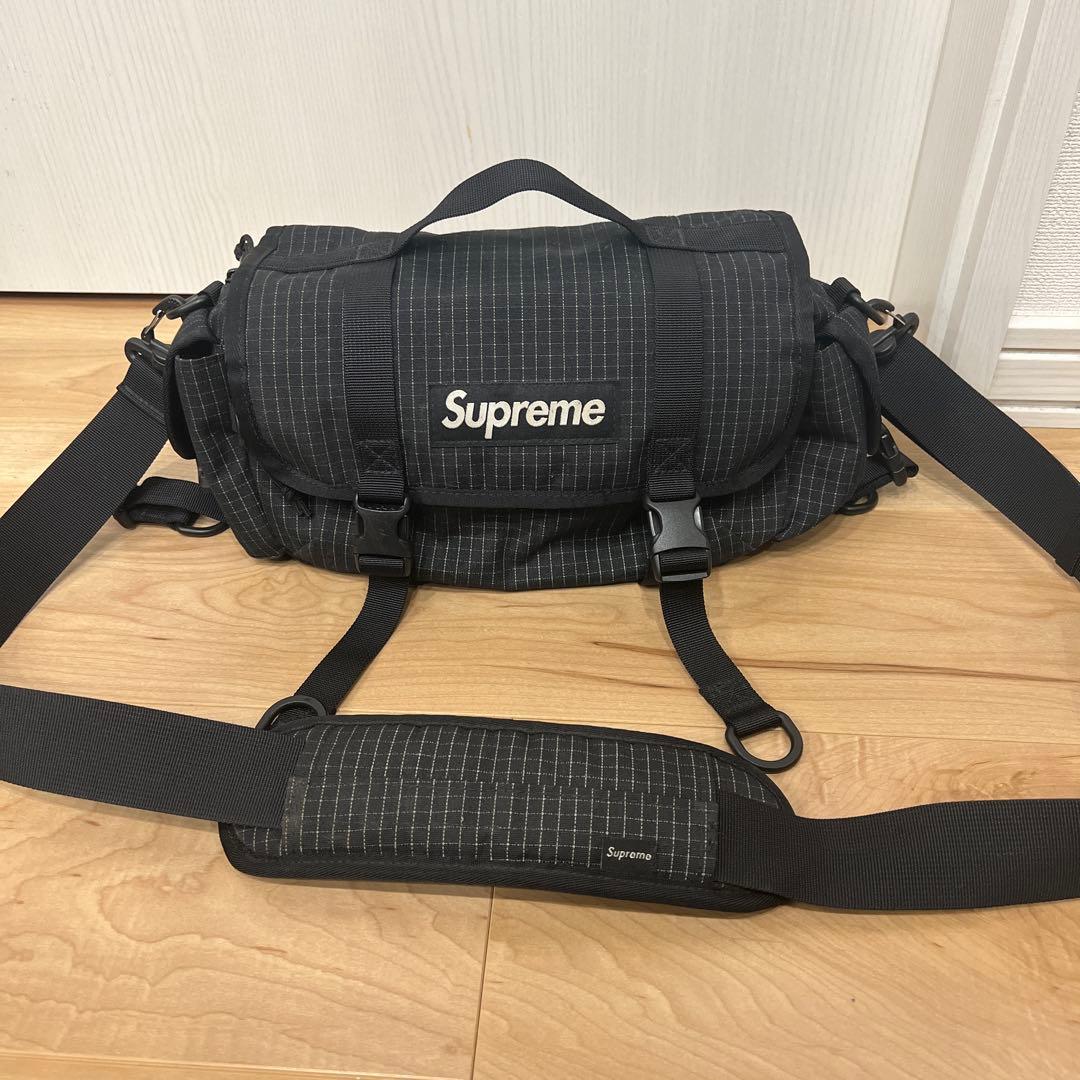 ホ*ー様 【正規品】Supreme 24SS Mini Duffle Bag B