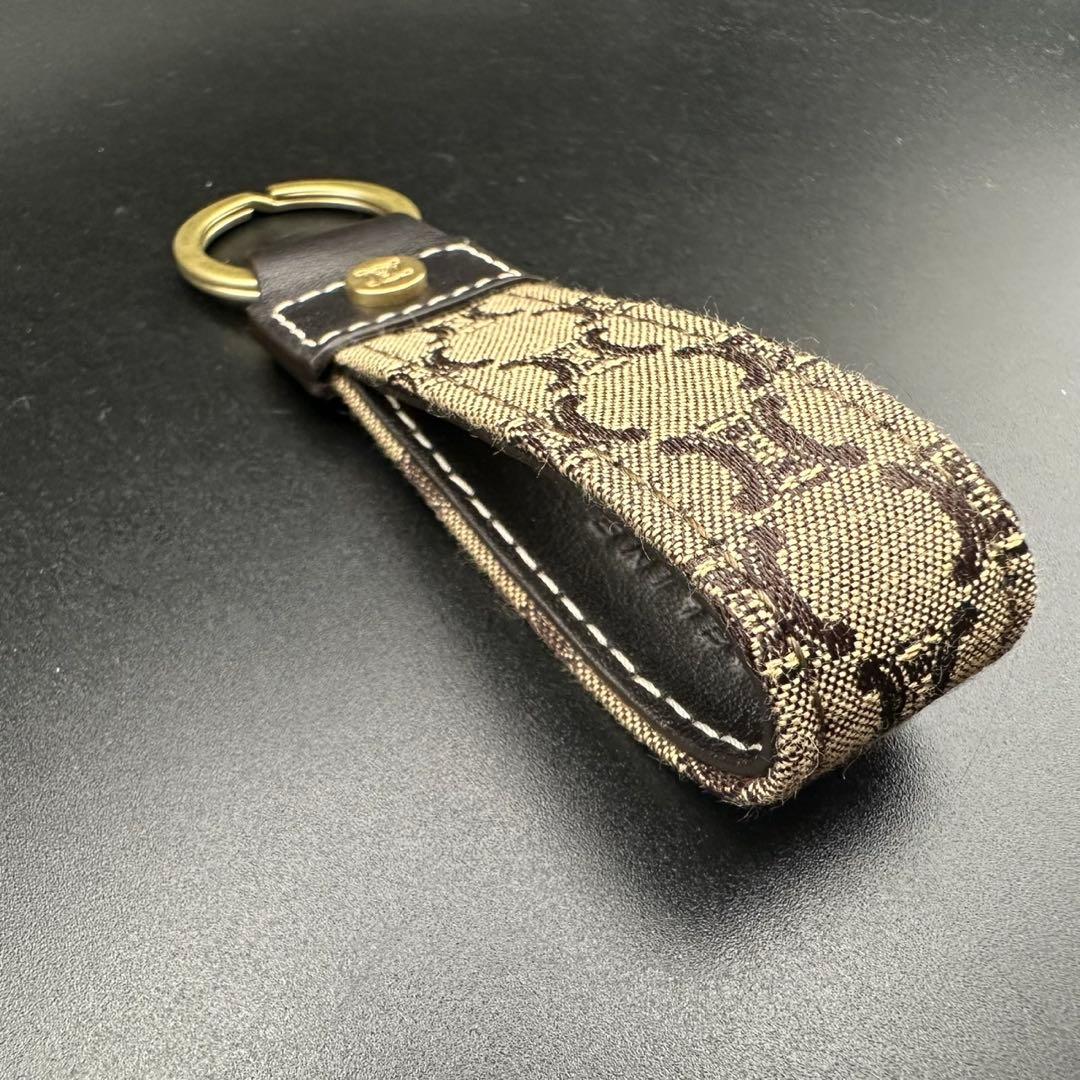 未使用級✨　セリーヌ　キーリング　キーホルダー　キーケース　ロゴ　013