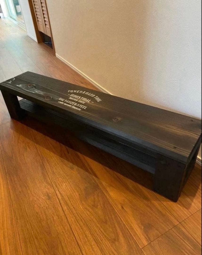 テレビ台　チェアー