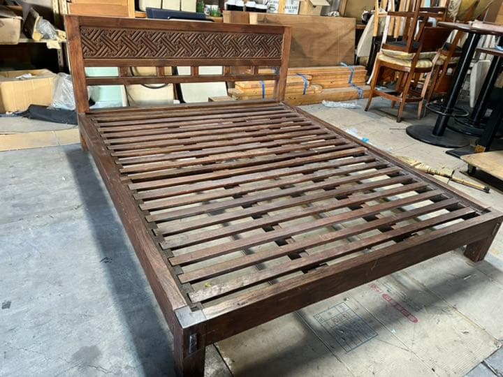 アジアン家具 クイーンサイズ 組み立てベッドフレーム 中古品 バリ 無垢材 群馬