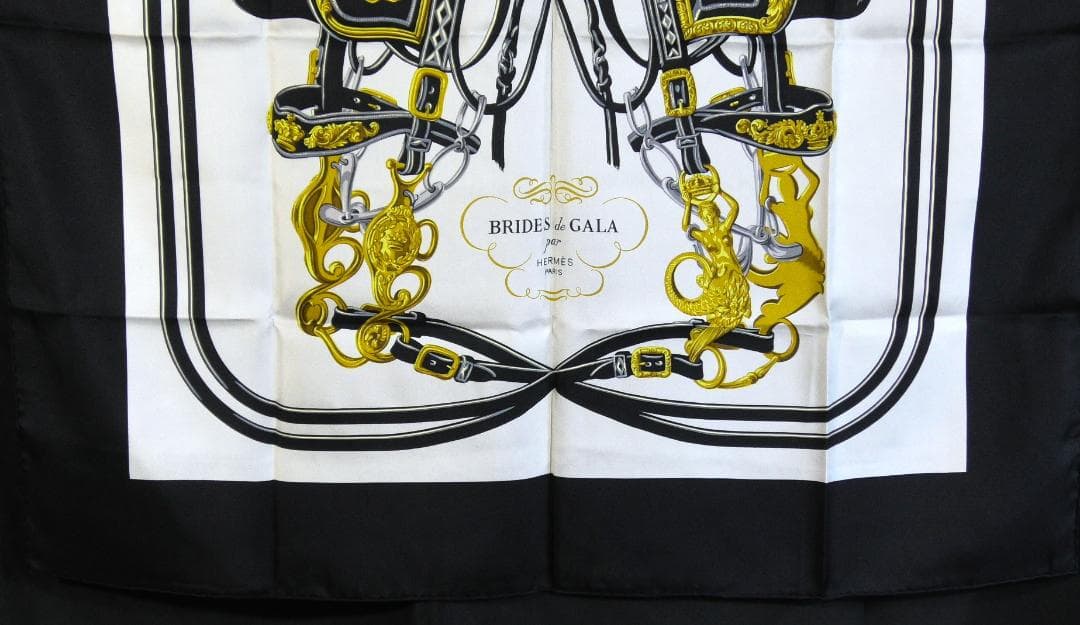 新品未使用品　HERMES エルメス　大判スカーフ　カレ90　 D533