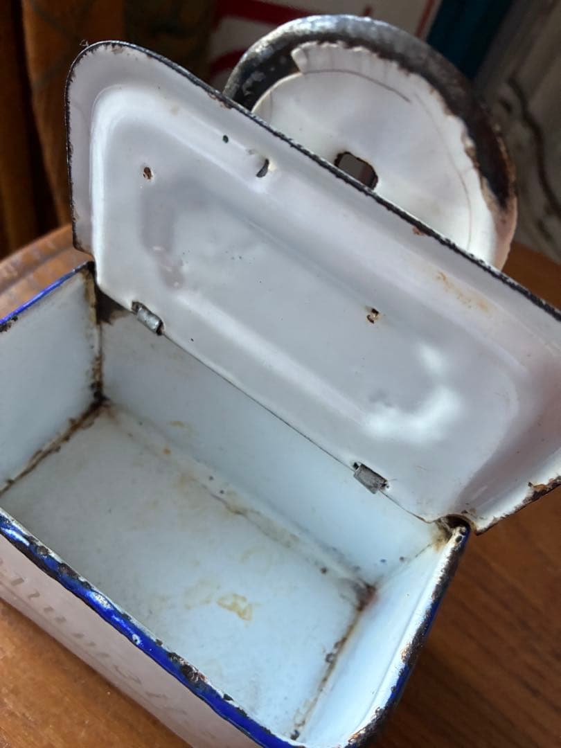 フランス　アンティーク　ホーロー　アリュメット缶　マッチ入れ　ホワイト　②