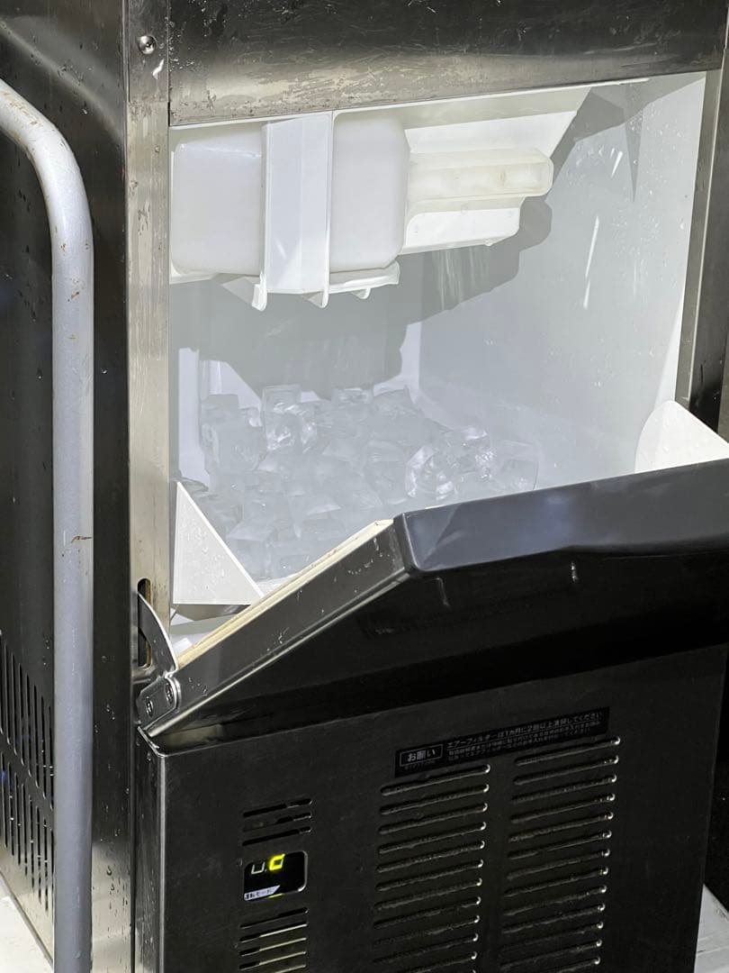 ダイワ　DRI-25LME1　キューブアイスメーカー