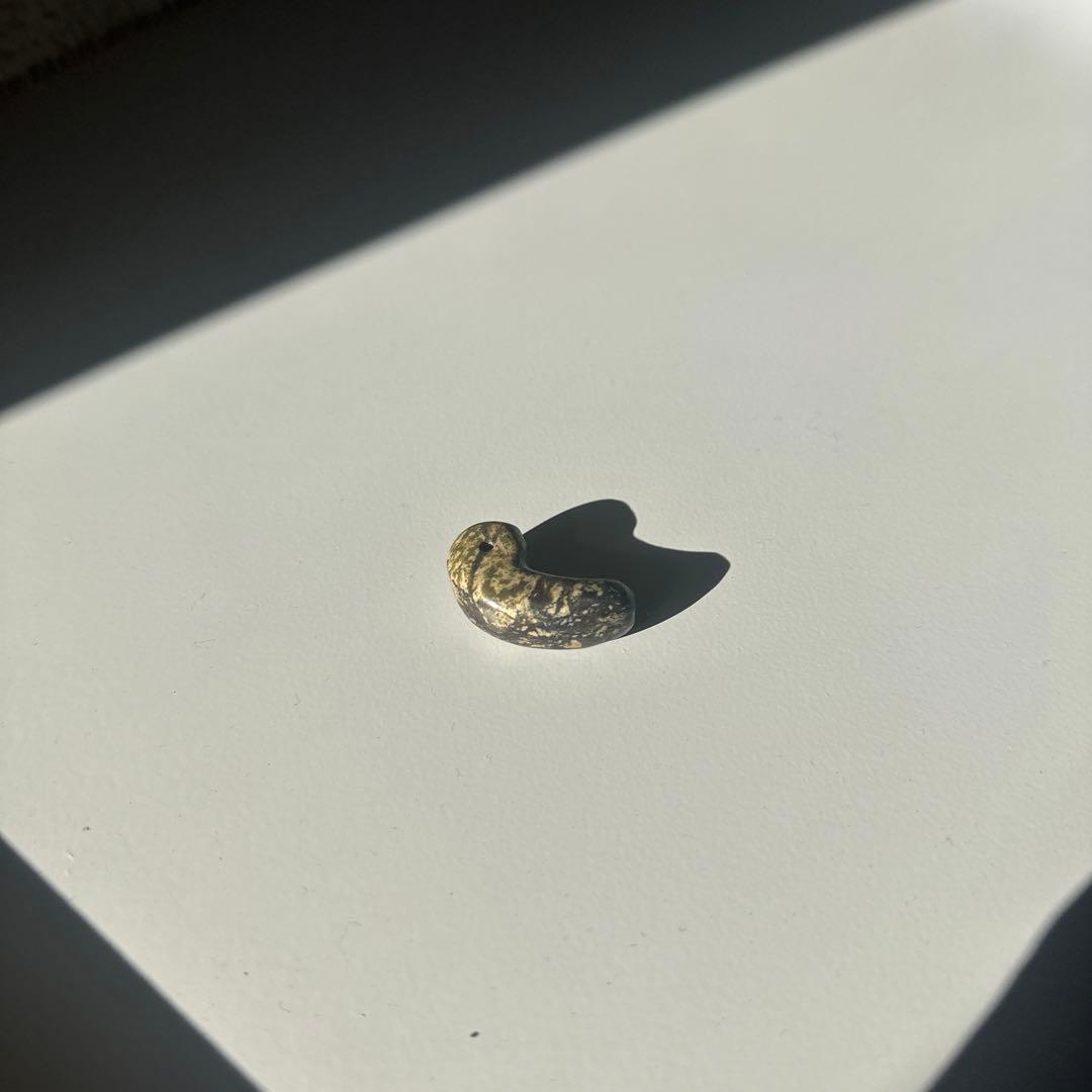 勾玉　ミリタリーカラー　迷彩色　カモフラ