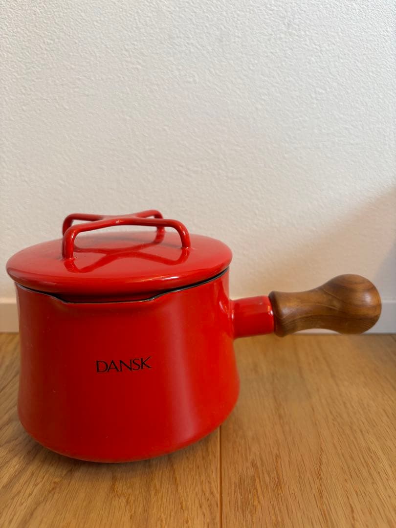 DANSK 赤い片手鍋 木製ハンドル 未使用