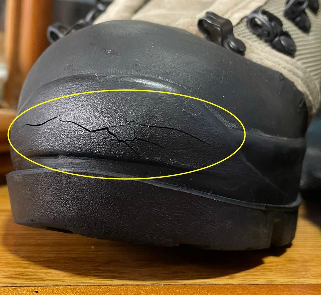 個人装備 BATES TORA BORA ALPINE E03600 8.5 R