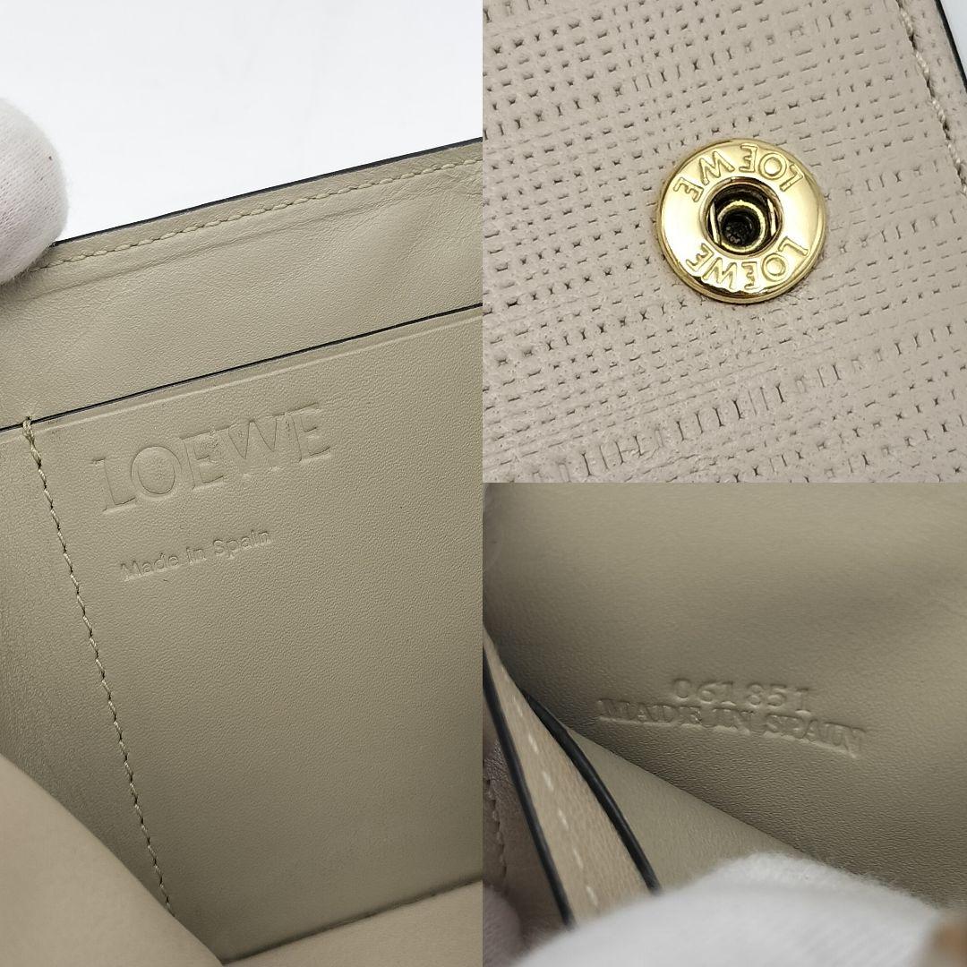 極美品✨ロエベ　三つ折り財布　レザー