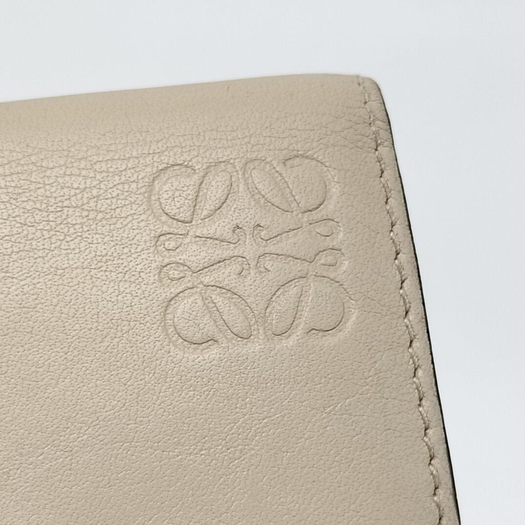 極美品✨ロエベ　三つ折り財布　レザー