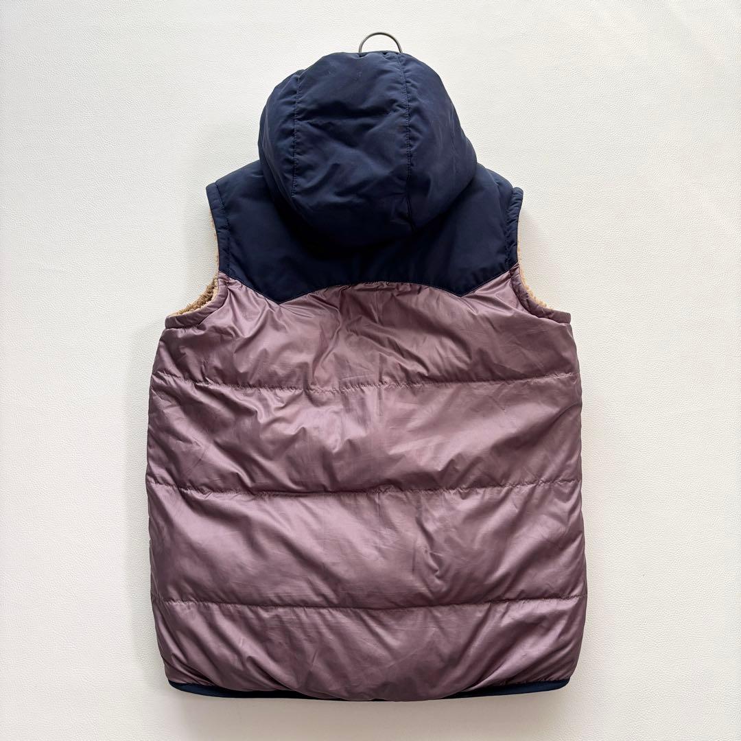 01864△△パタゴニア　リバーシブル　ボアベスト　フーディ　ダウンベスト　XL