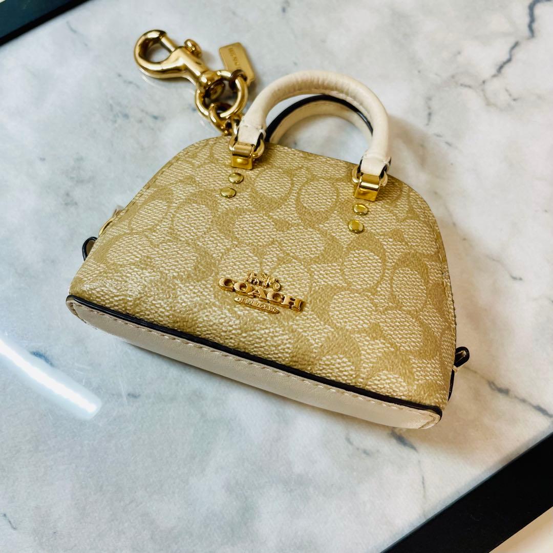 coach コーチ　バッグチャーム　シグネチャーキャンバス　ミニバッグ　小物入れ
