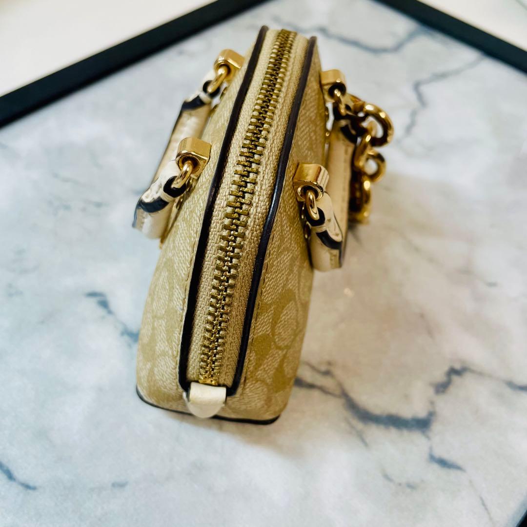 coach コーチ　バッグチャーム　シグネチャーキャンバス　ミニバッグ　小物入れ