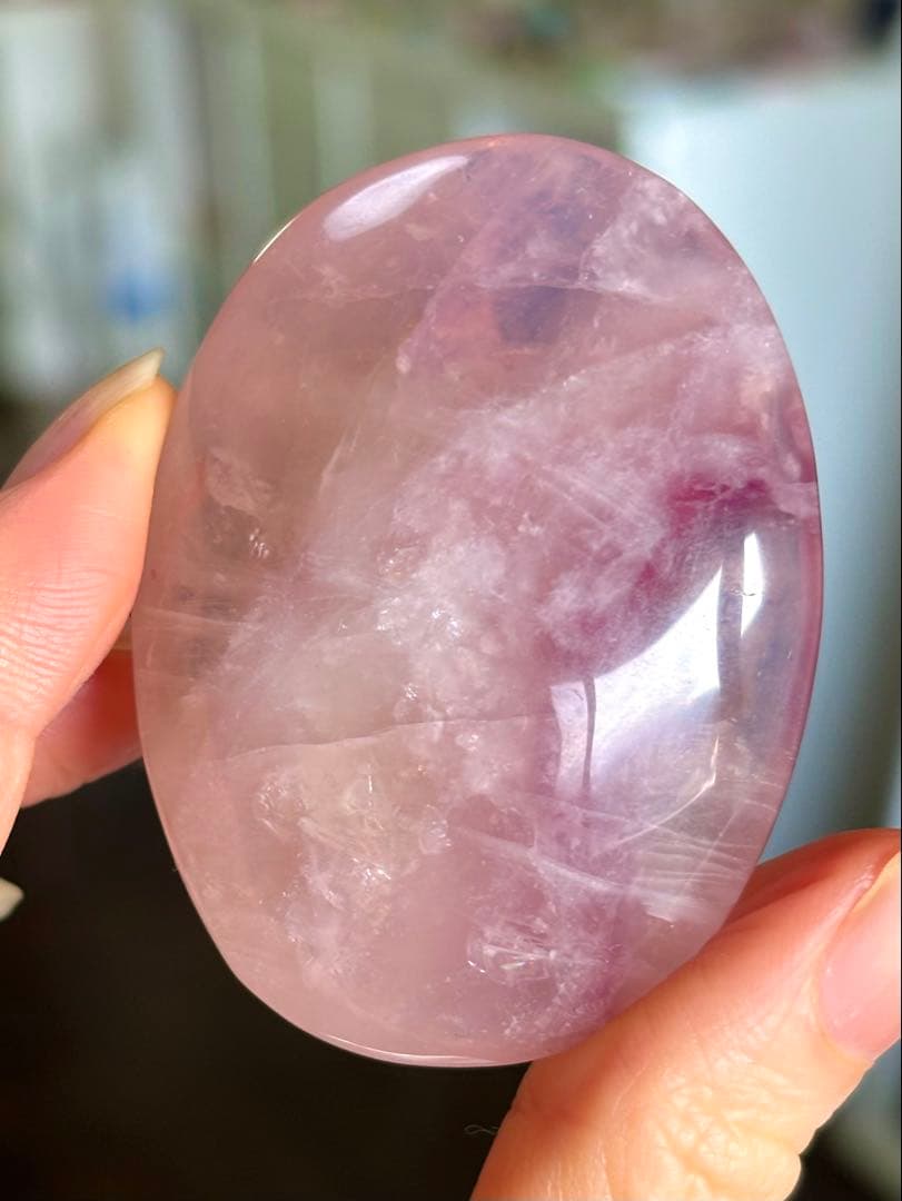 くるみ様　高品質　ラベンダーローズクォーツ　パーム　握り石　透明感