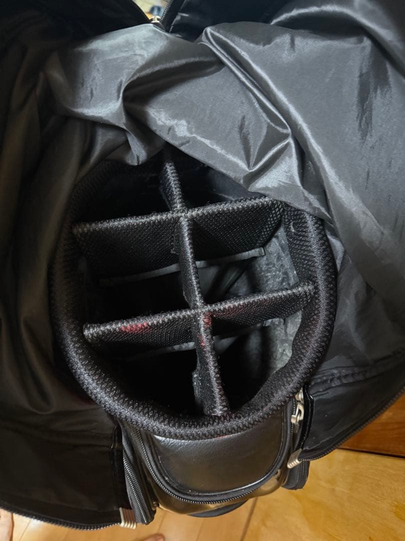 new balance ニューバランス キャディバッグ 黒 (値下げ可)