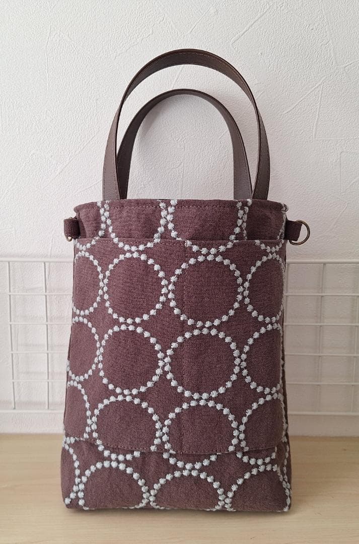 ⭐試作品⭐　ショルダーバッグ　輸入刺繡生地　リネン　サークル柄　NO BRAND