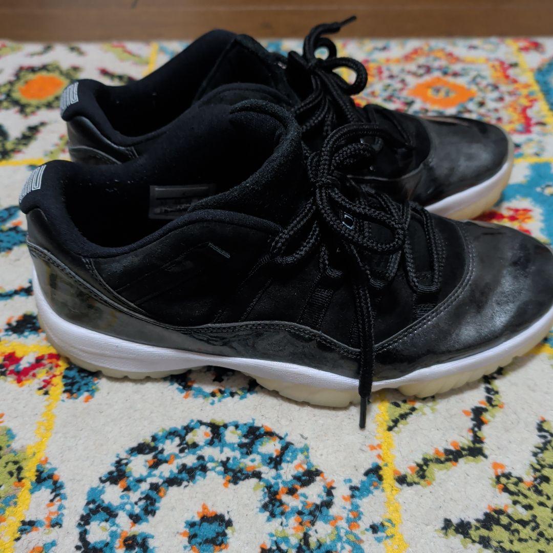 エアジョーダン11バロンズ　ブラック/グレー