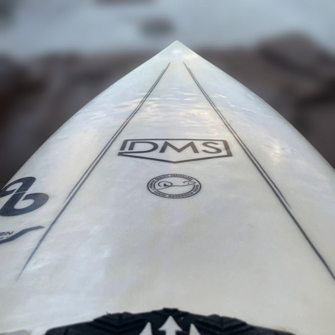 s*e様 DMS ブラックキャットEPS サーフボード　181.5センチ　27リ