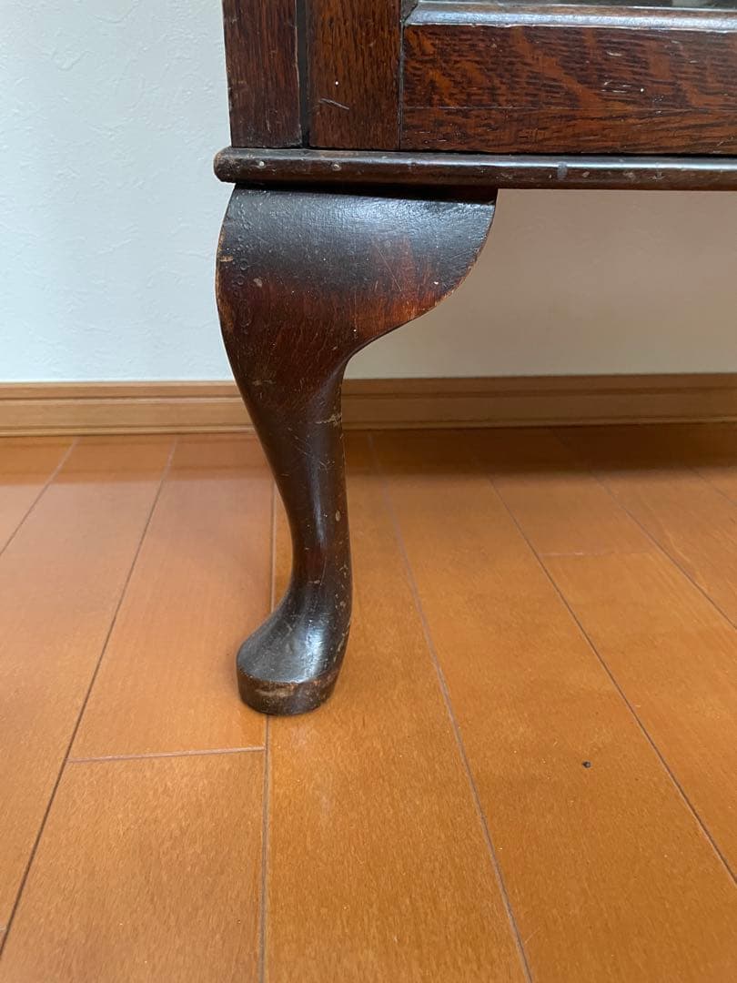 イギリスアンティーク家具　 ガラスキャビネット